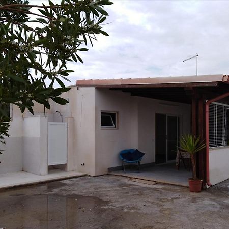 Villa Monolocale Indipendente Con Giardino E Parcheggio Privato Porto Cesareo Esterno foto